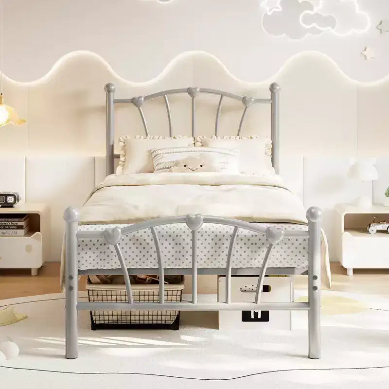 Cadre de lit plateforme en métal chic en forme de cœur - Plateforme robuste avec support à lattes, rangement sous le lit, pas besoin de sommier tapissier - Taille double, blanc